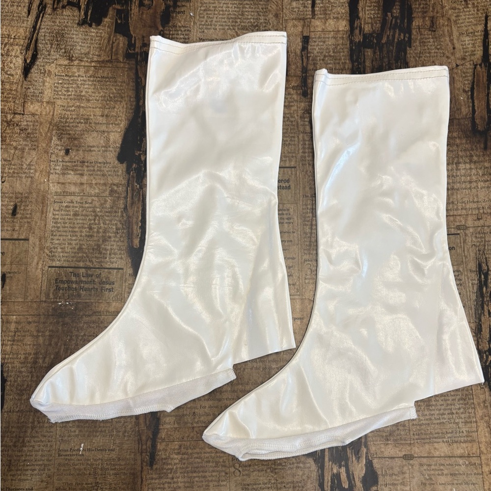 Curtain Call White Dance Boot Covers Spats Child Medium CSM - Picture 4 of 5